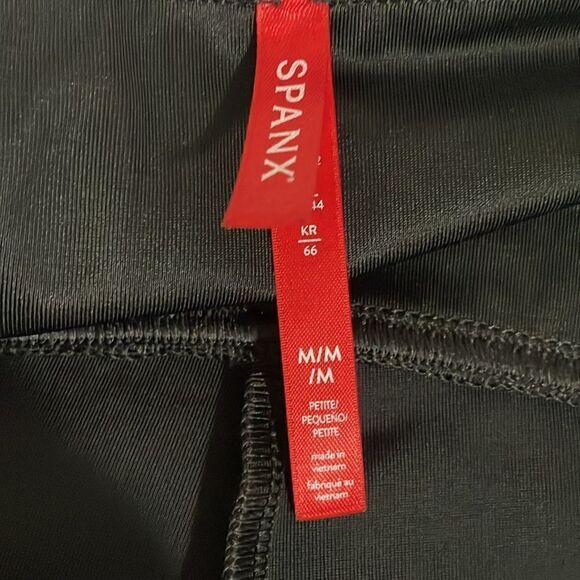 Spanx Faux Leather Leggings Black Size Medium - Picture 7 of 7